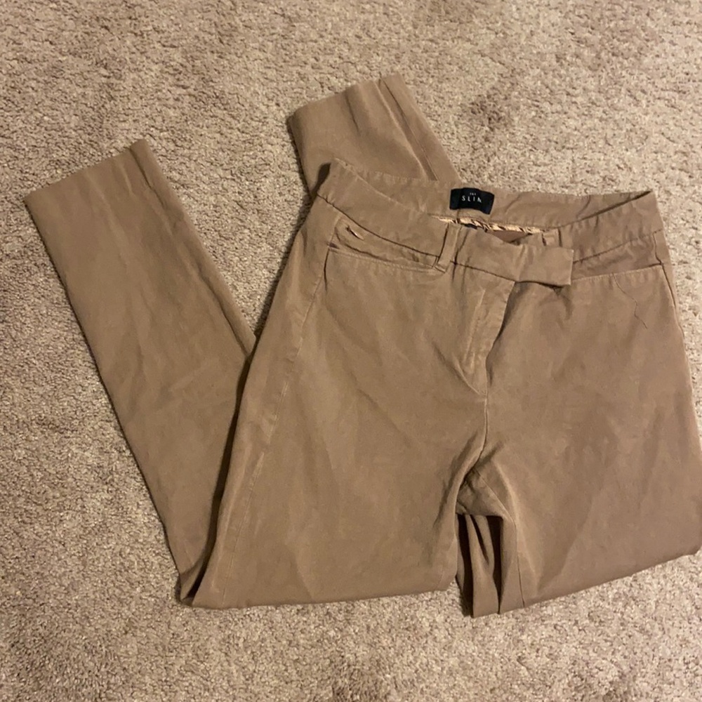 White House Black Market The Slim tan capri size 6